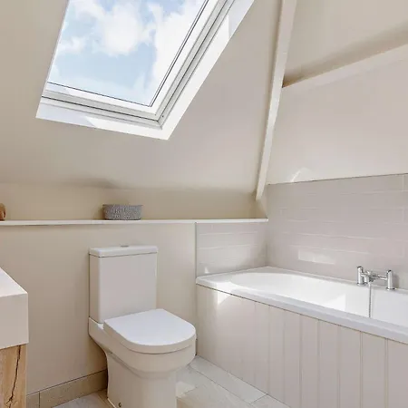 4 Bed In 82152 Apartment Fowey