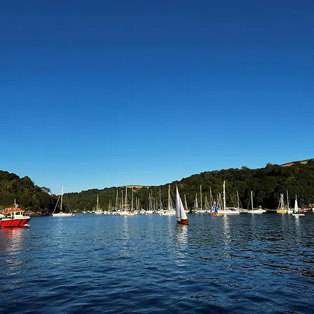 4 Bed In 82152 Fowey