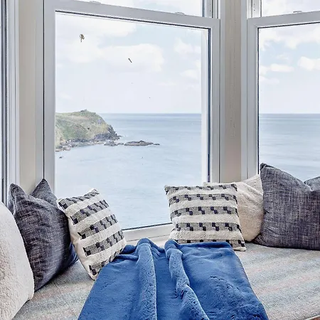 4 Bed In 82152 Apartment Fowey
